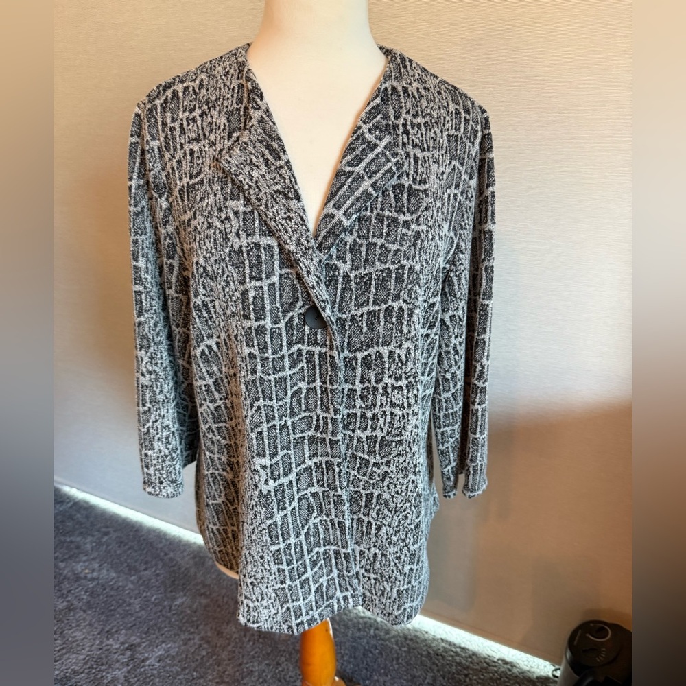 Chico’s One Button Black and White Textured Blazer